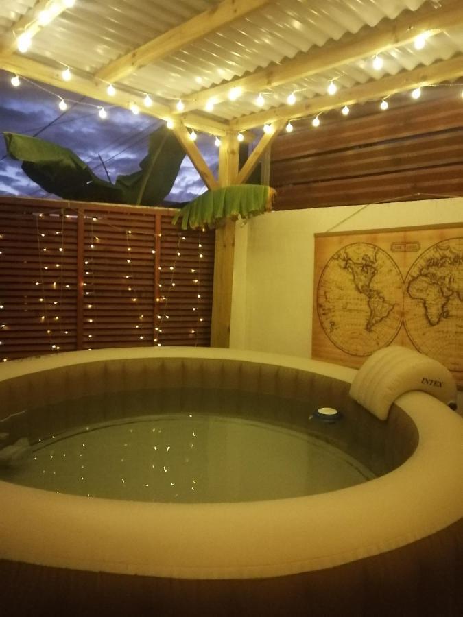 Villa La Kaz Hibiscus, Jacuzzi Prive Le Tampon Esterno foto